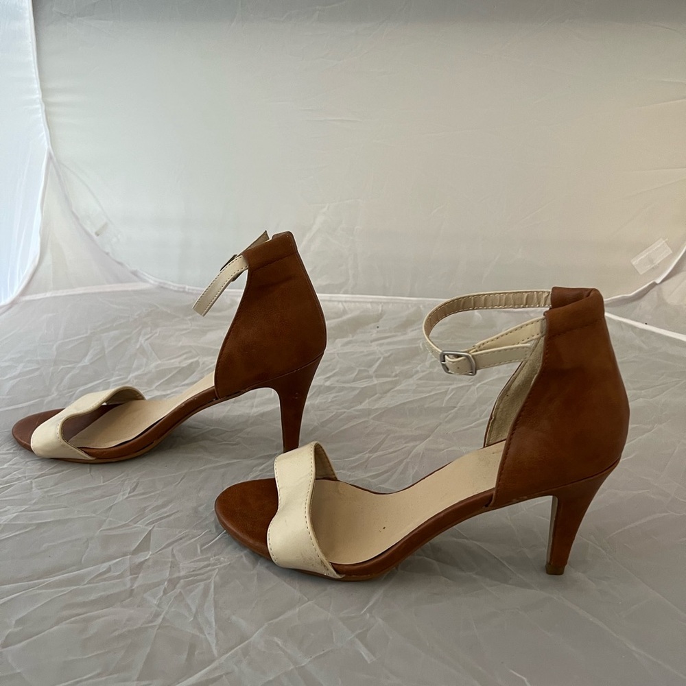 George Brand. Brown and cream kitty heel. Size 9